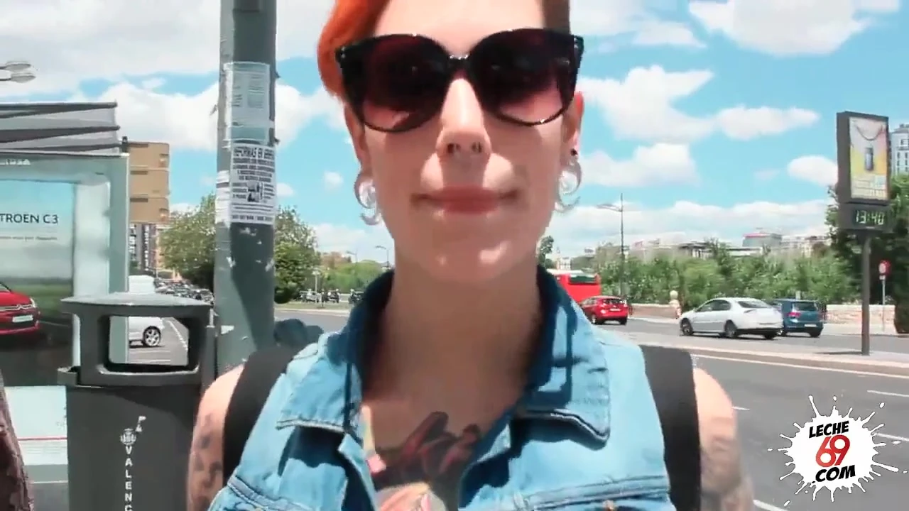 LECHE 69 Real Public Sex with a dirty slut