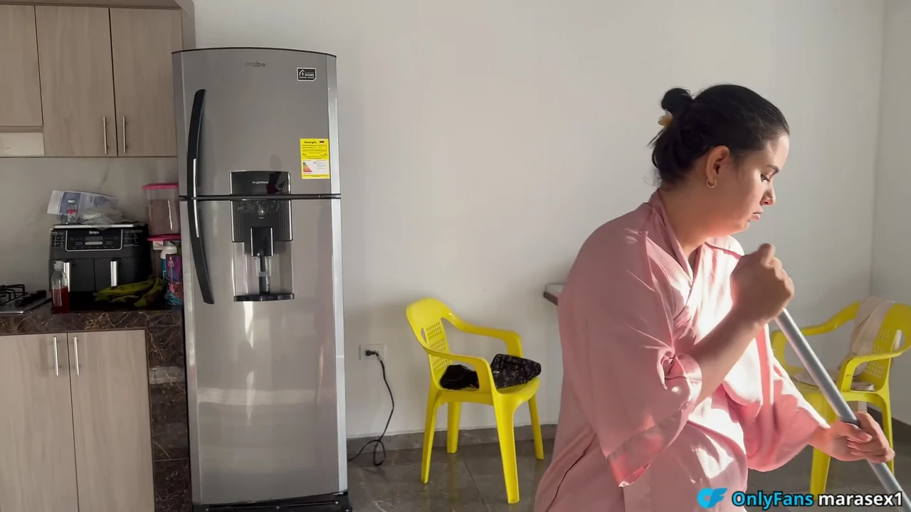 STEPSISTER IN RAPIDIN BEFORE GOING TO WORK