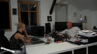 Lia & Kathi – The fucking job interview!