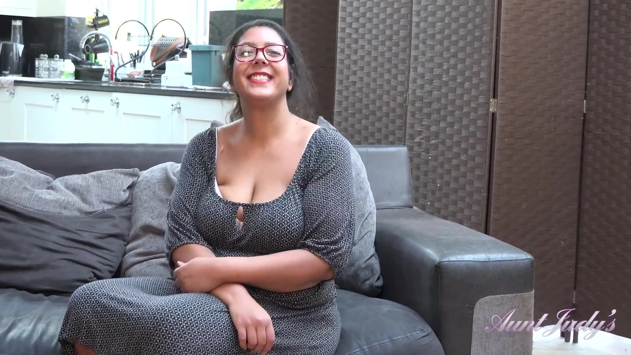 AuntJudys – Hairy BBW MILF Cassy Hill Shows Off Her Big Natural Tits