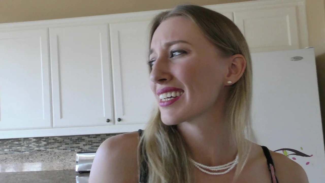 Unsatisfied Wife Gets Some Fresh Dick Behind Husband’s Back