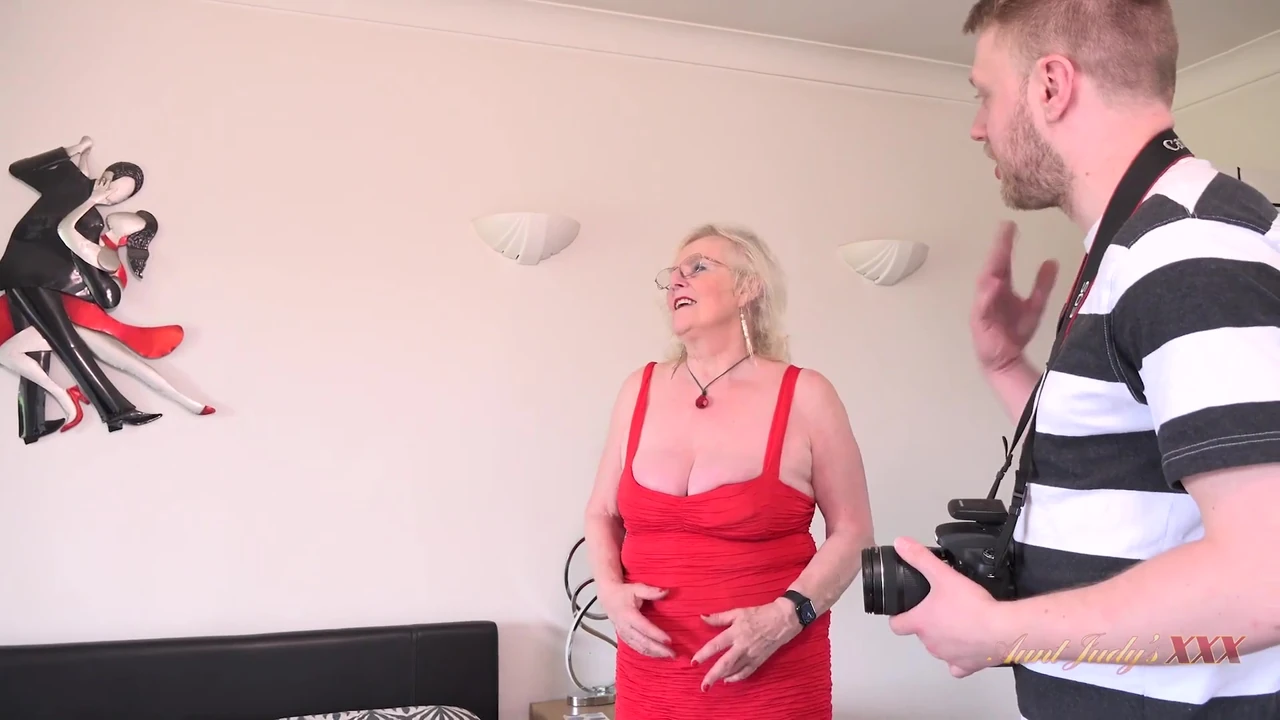AuntJudysXXX – Horny 66yo Mature GILF Mrs. Claire Fucks Her Photographer
