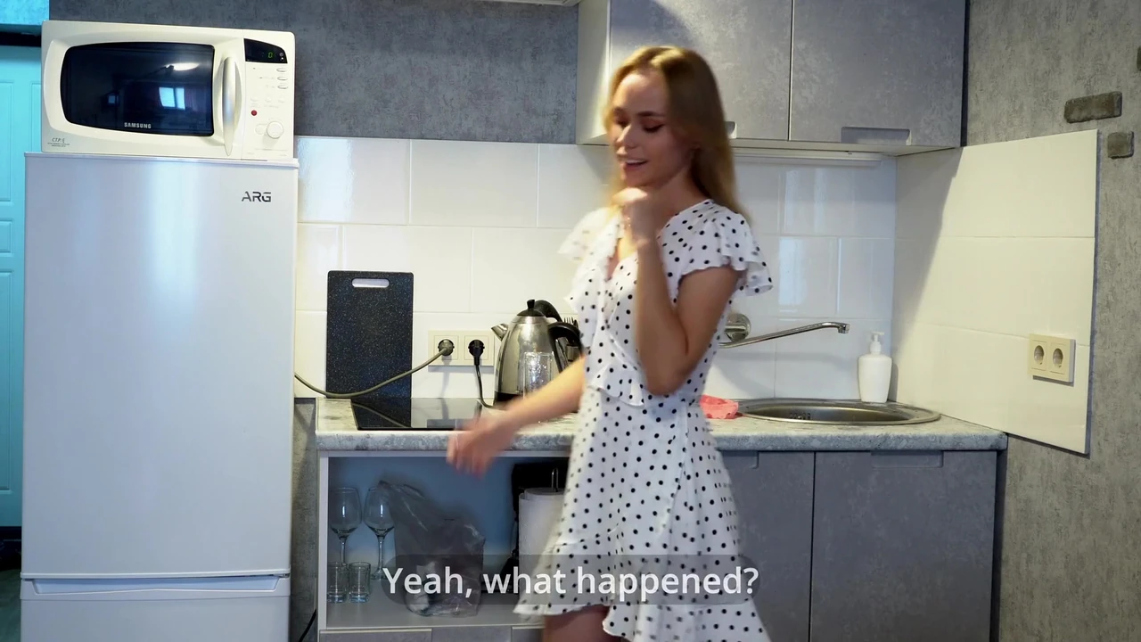 The flatmate offered to pay for the apartment in exchange for constant sex in my tight pussy