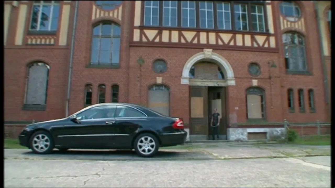 Demutigung in Der Heilanstalt (GANZER FILM)
