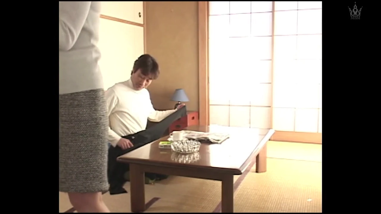 P015G01 Ikenai affair with my friend’s too beautiful mother! I saw my embarrassing figure …