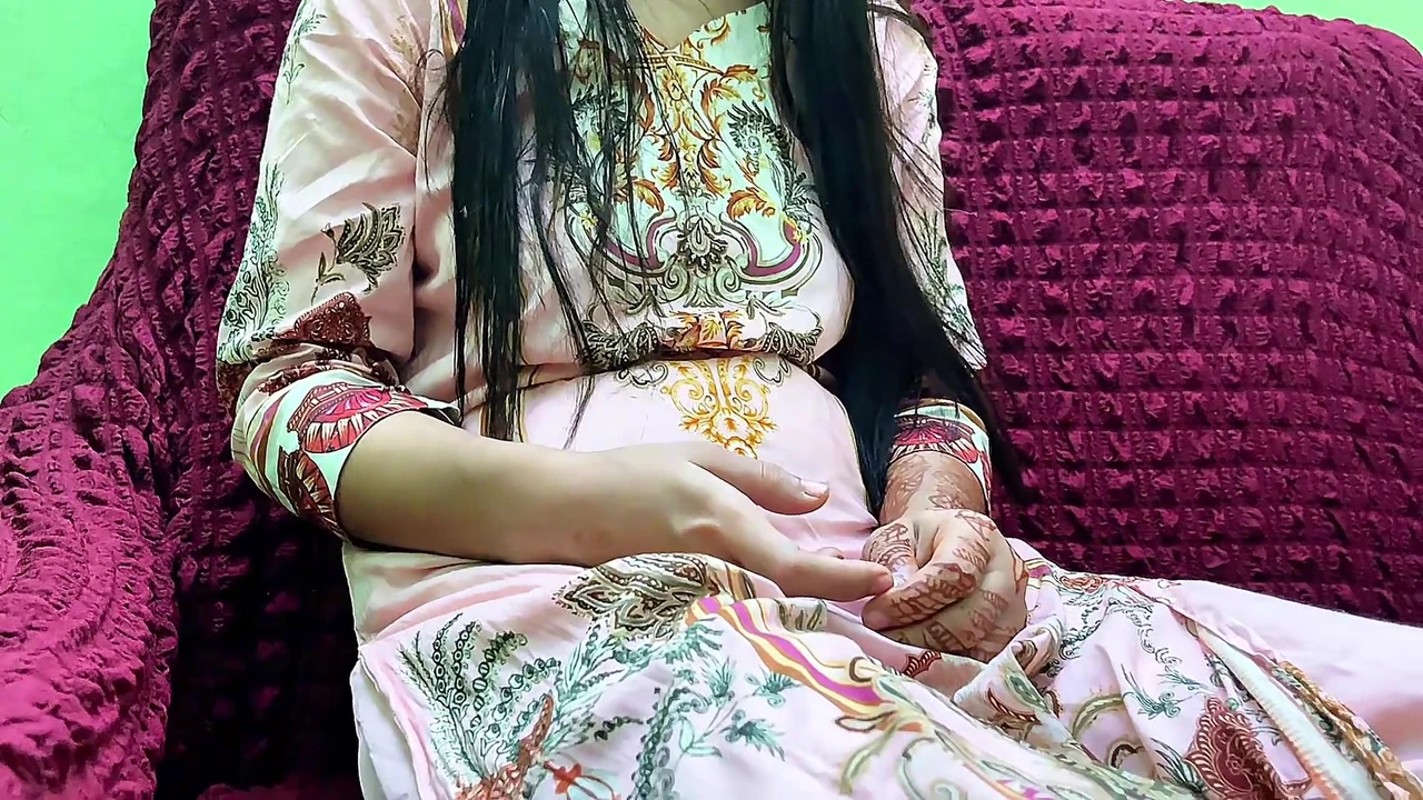 Desi Indian Bhabhi hard fucking with me when her husband not at home