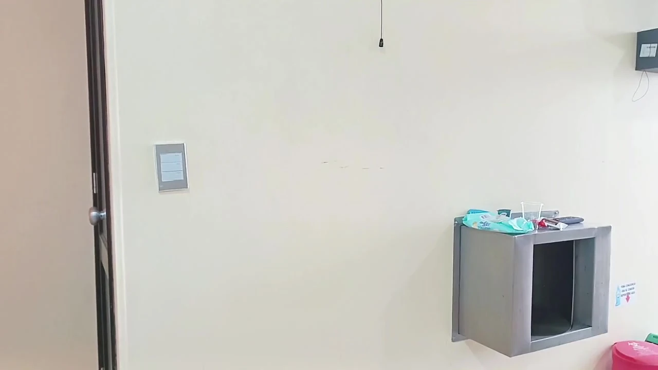 girl is abandoned by her boyfriend has sex with the delivery