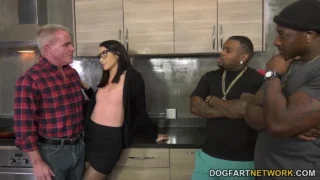 Avi Love Brings Two Black Men Home For A DP – Cuckold Sessio