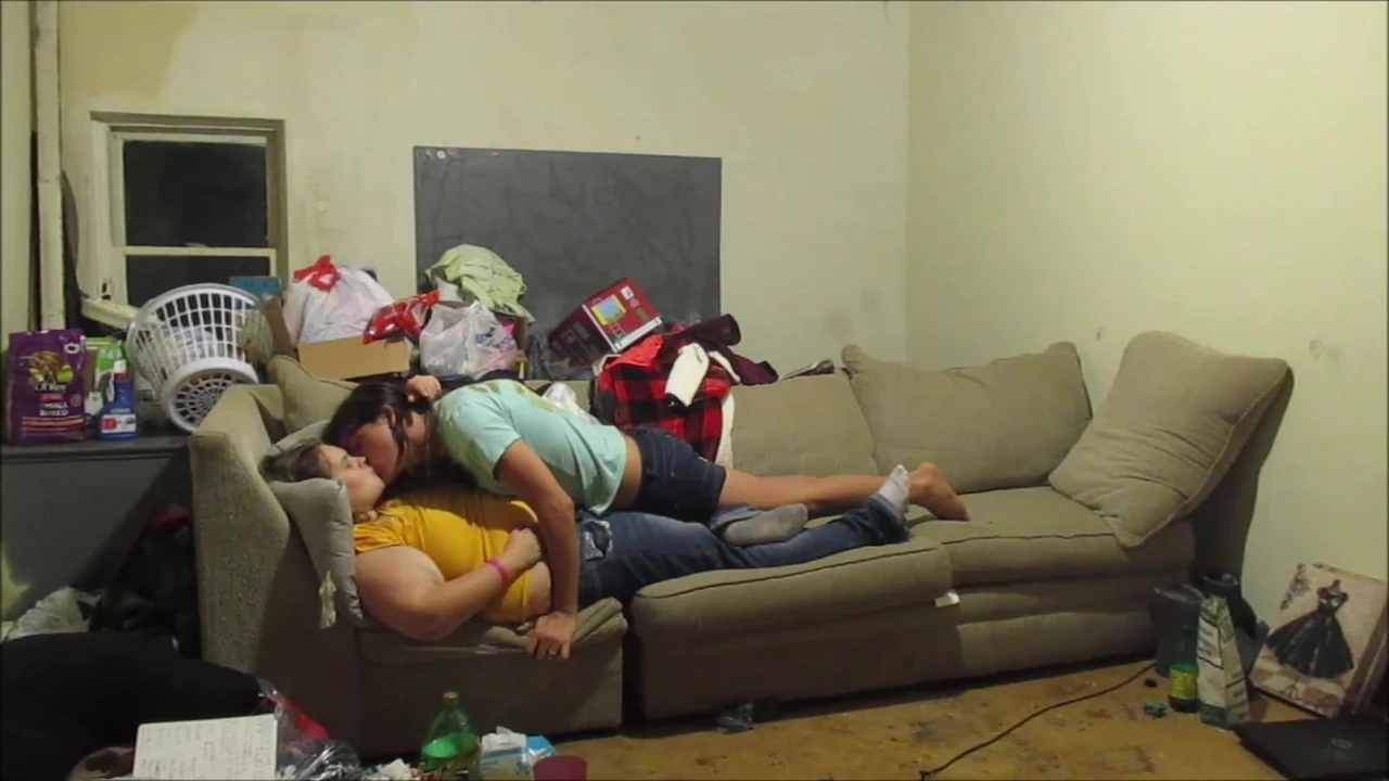 Wife Caught On Hidden Cam Fucking Pussy To Mouth With Sissy